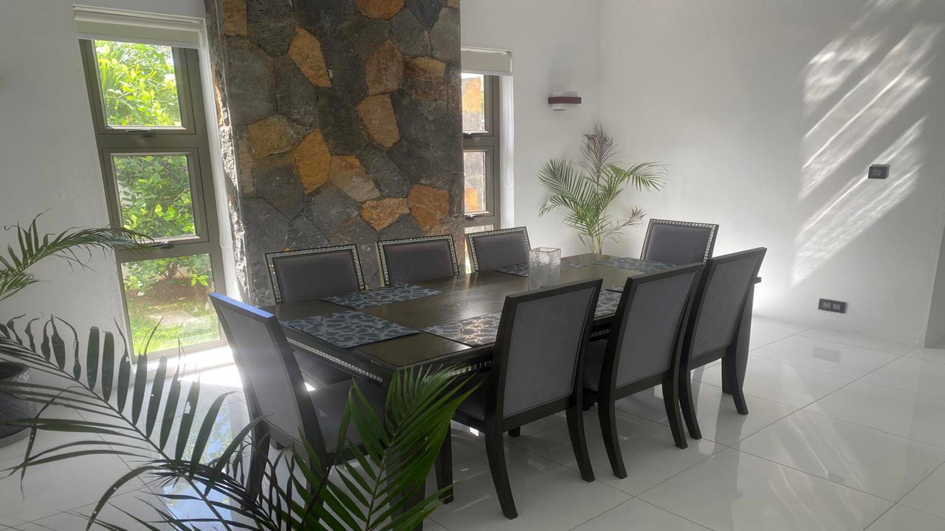 Mont Choisy Avenue — 11