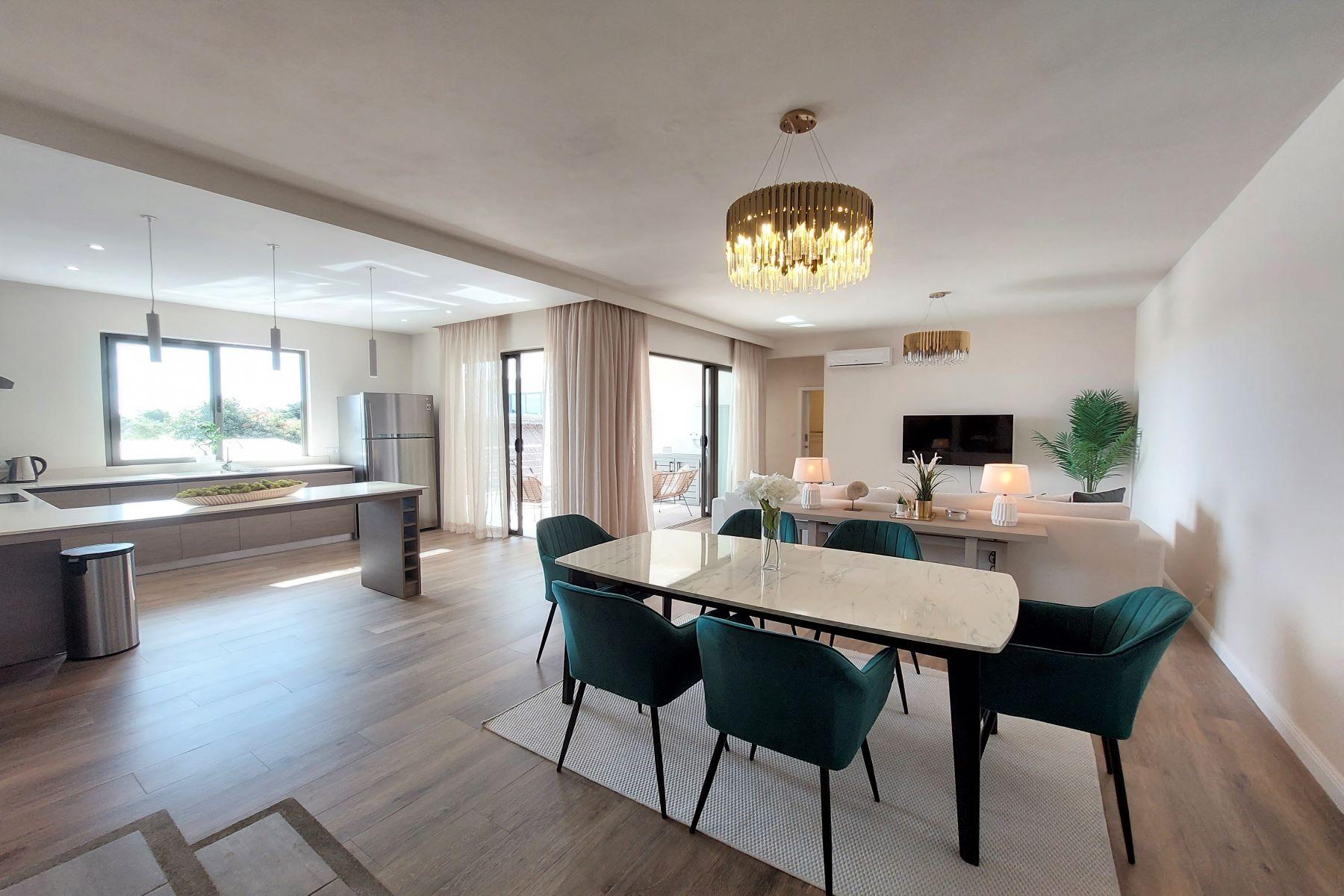 The Ritz Apartment  — 3