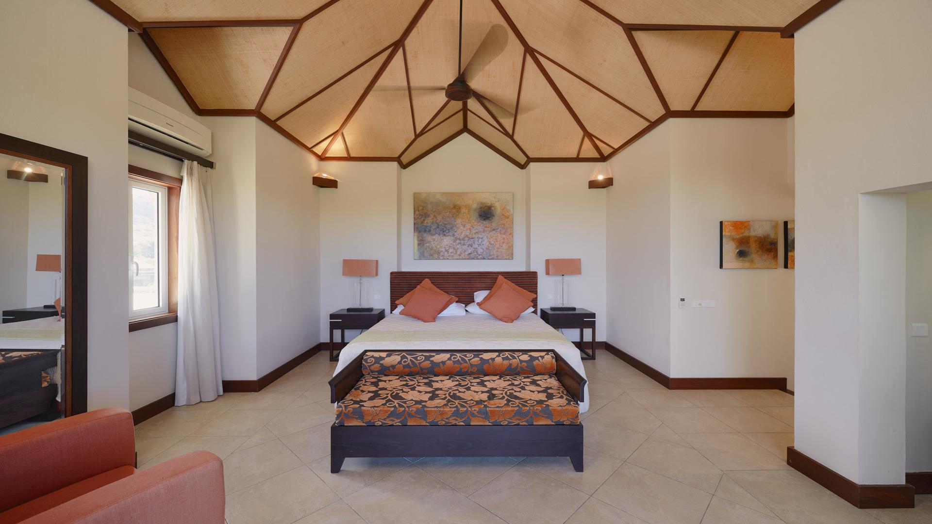 Golden Hour - Heritage Villas Valriche — 12