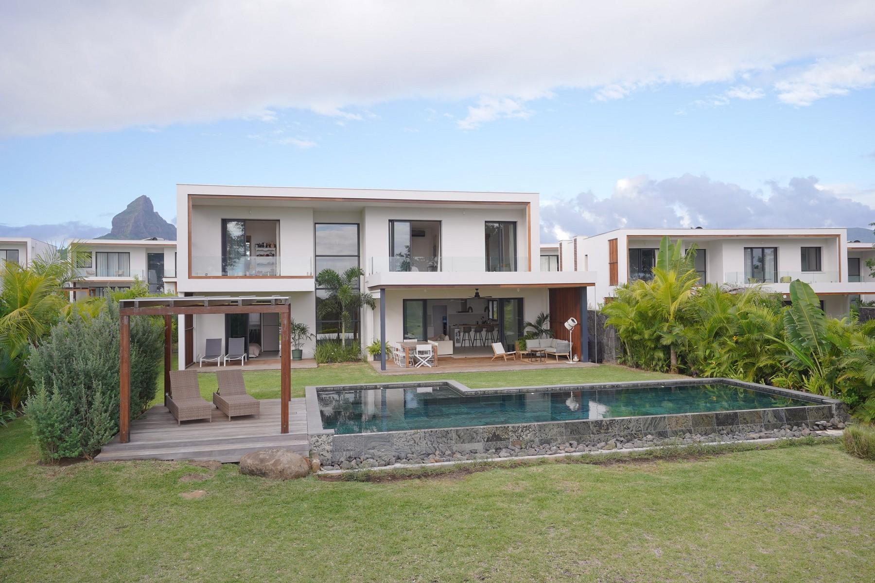  Villa Naiad — 32