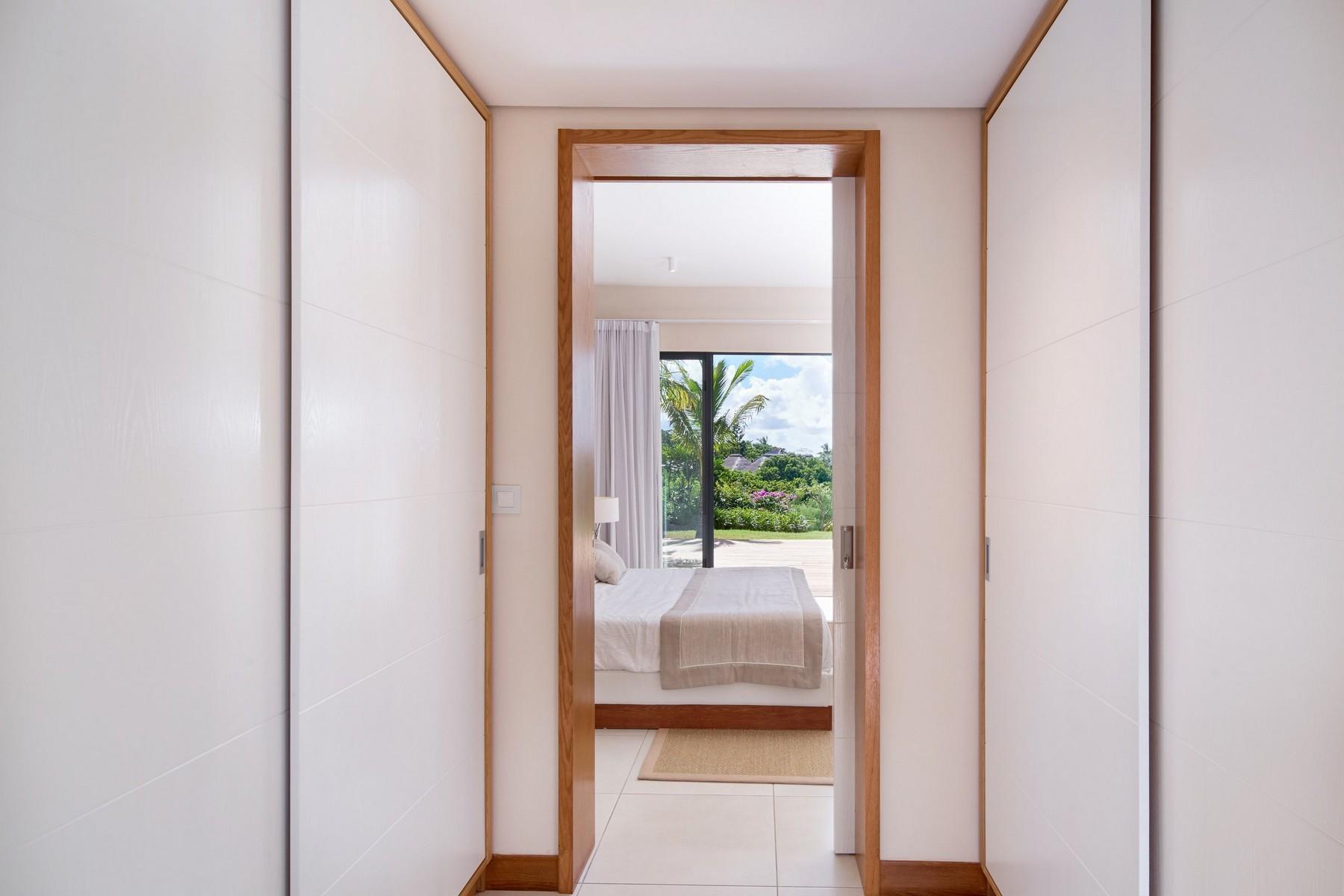 Ocean River Villa — 18