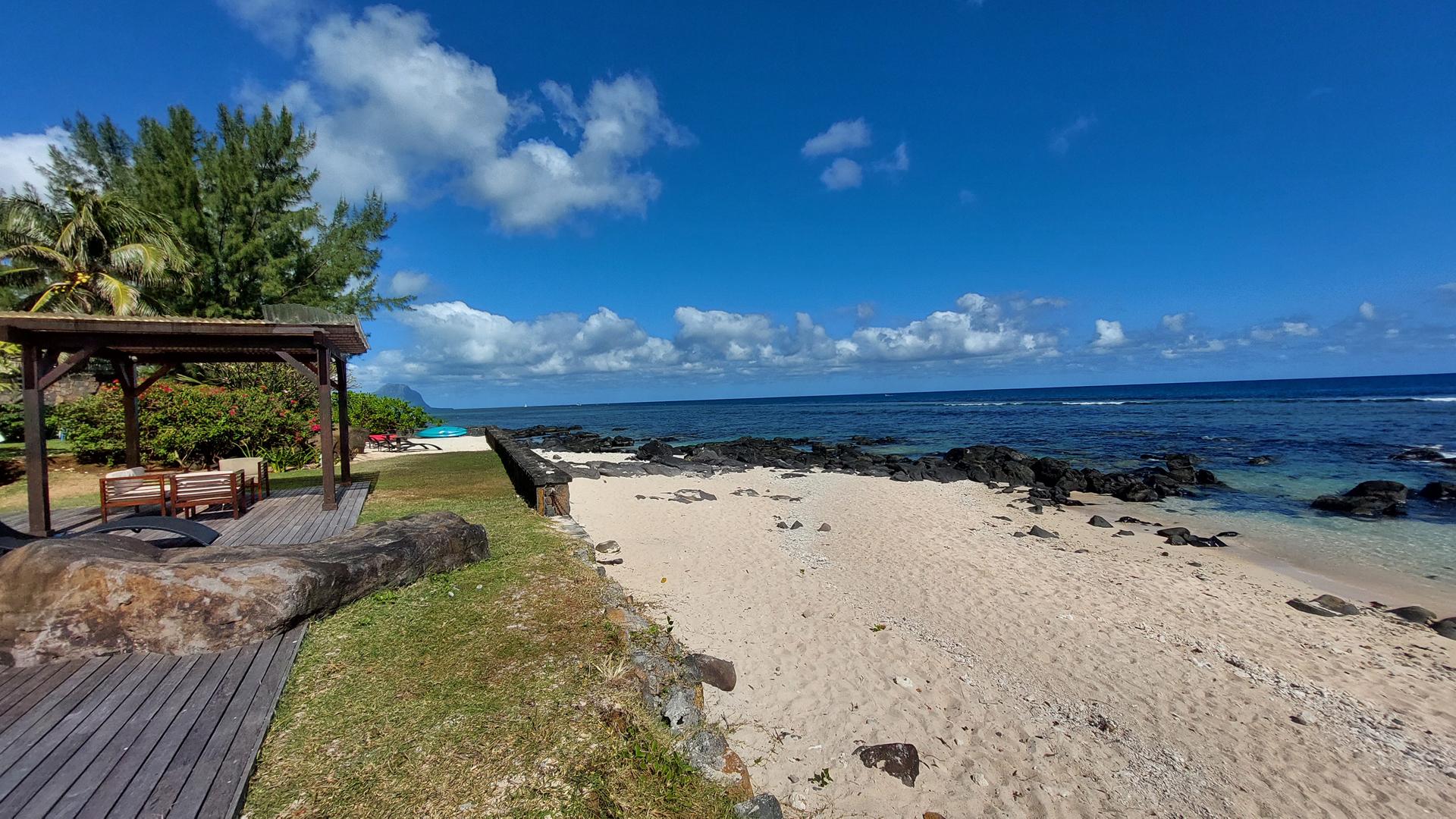 Lorizon - Beachfront Apartment — 13