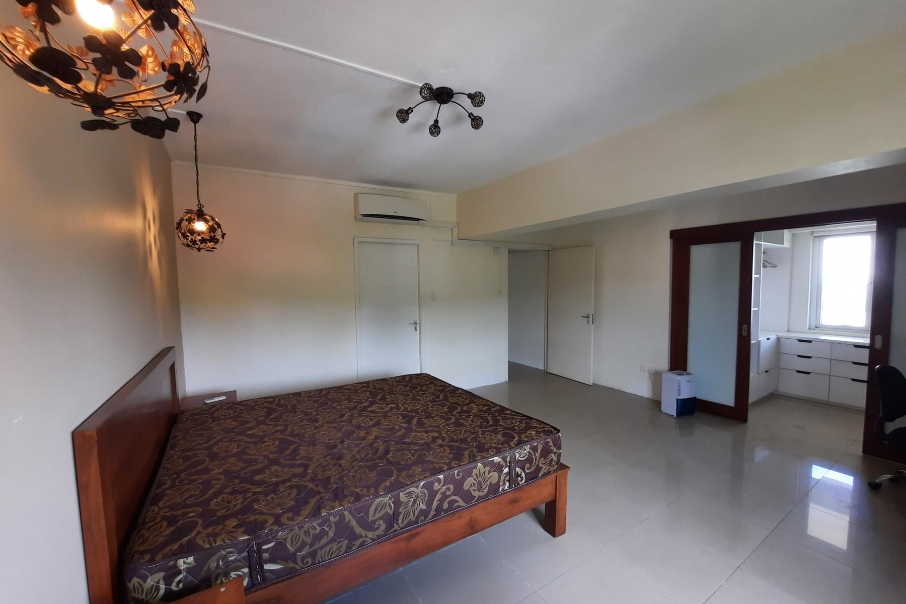 Pocket Listing - Metropolitan Elegance  — 10