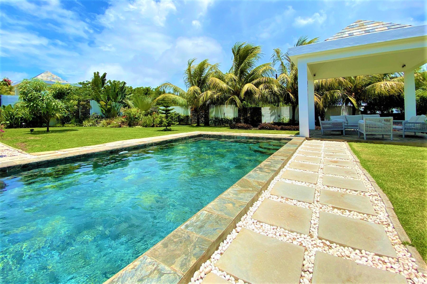 Tropical Villa — 20