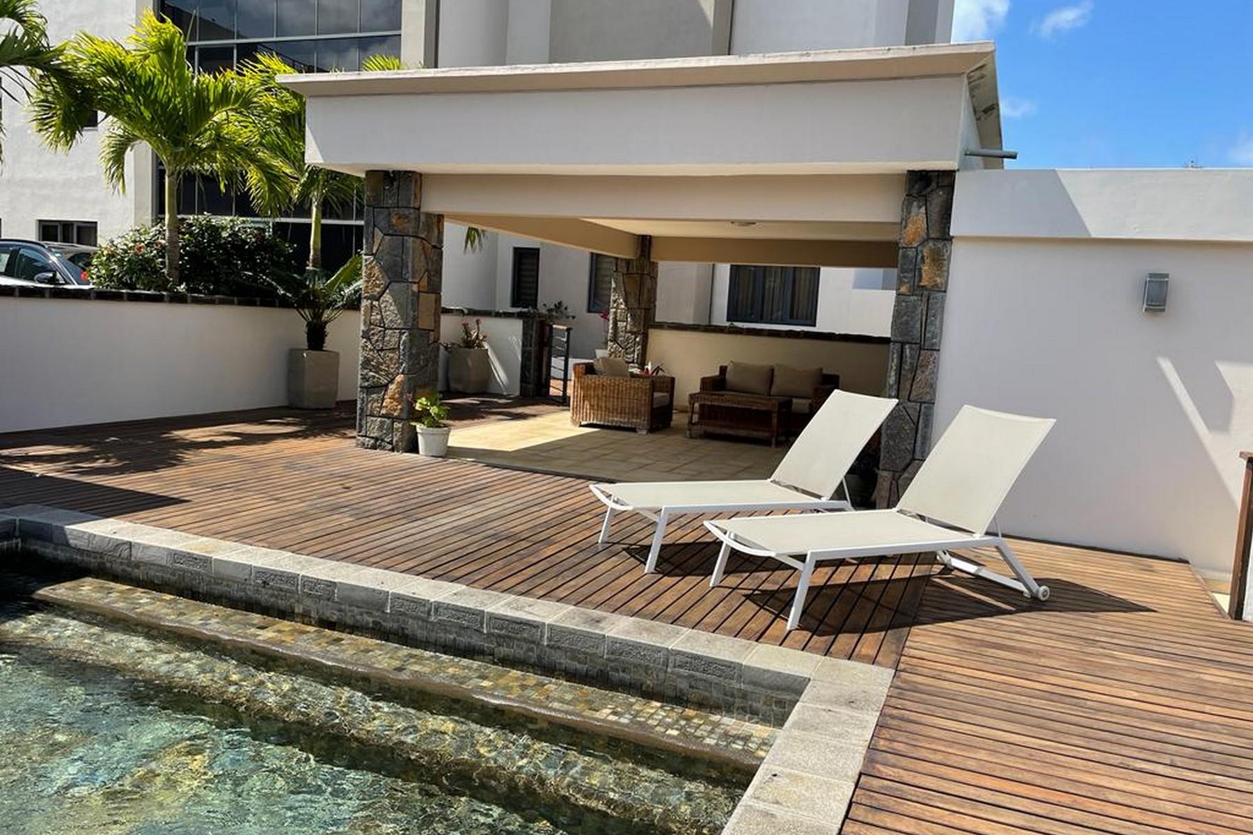 The Waterway Residence — 16