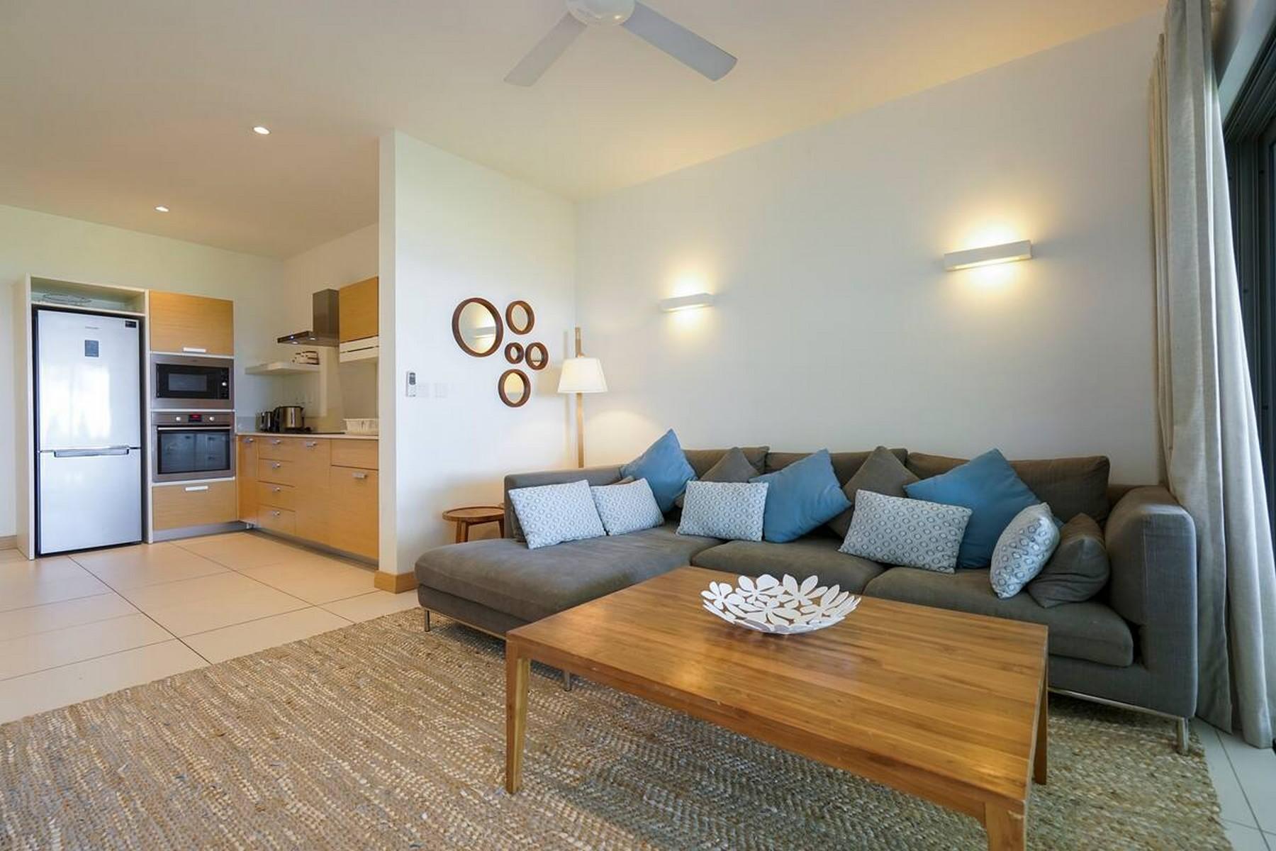 Shades Of Blue Apartment — 5