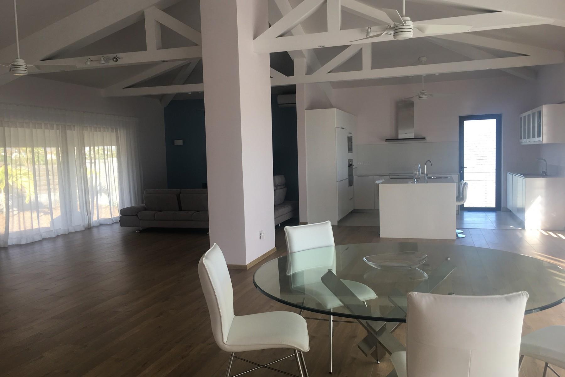 Sea View Villa — 4