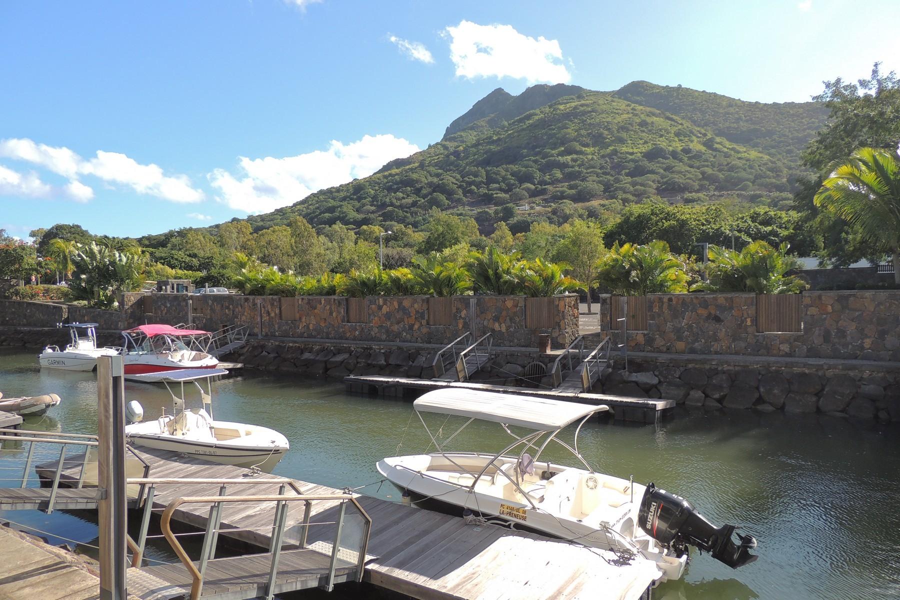Marina Jewel — 22