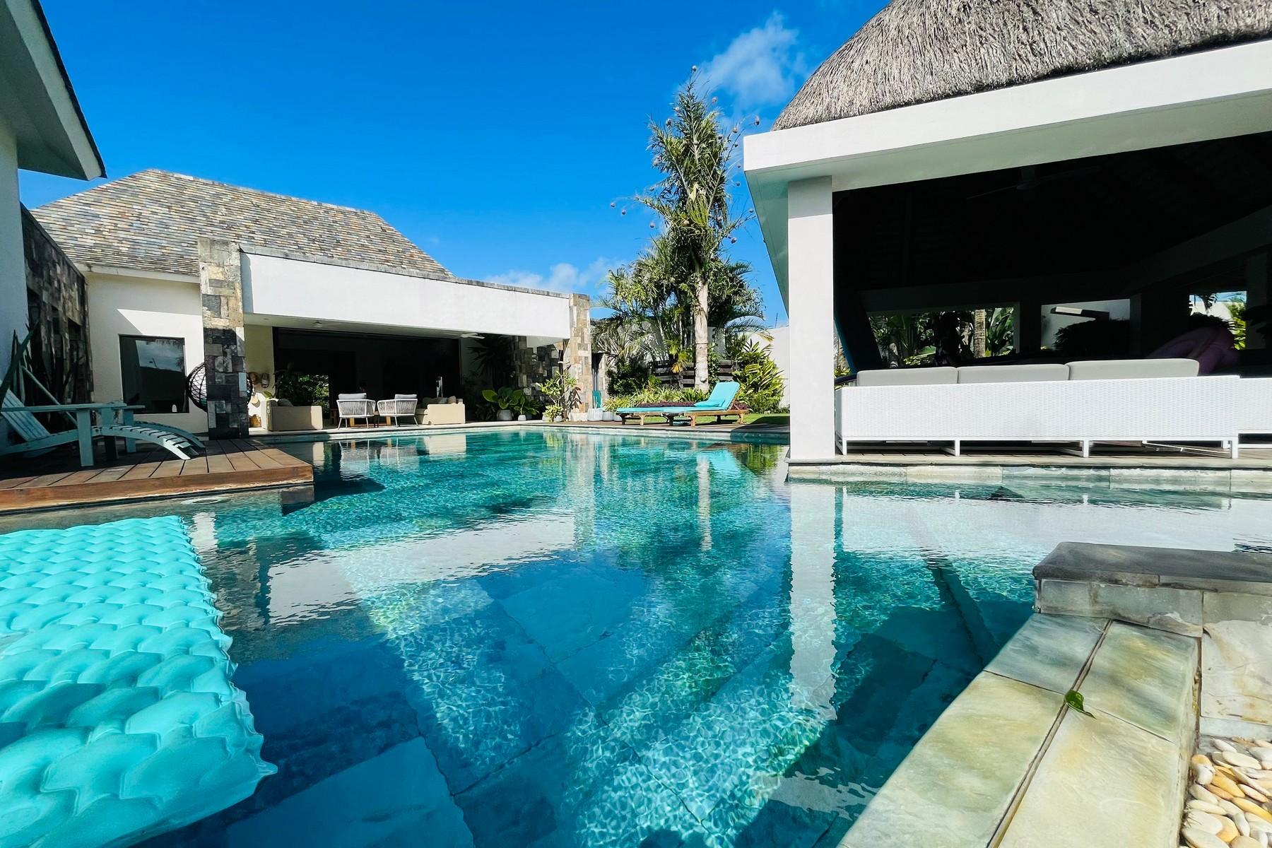 Luxury Living — 15