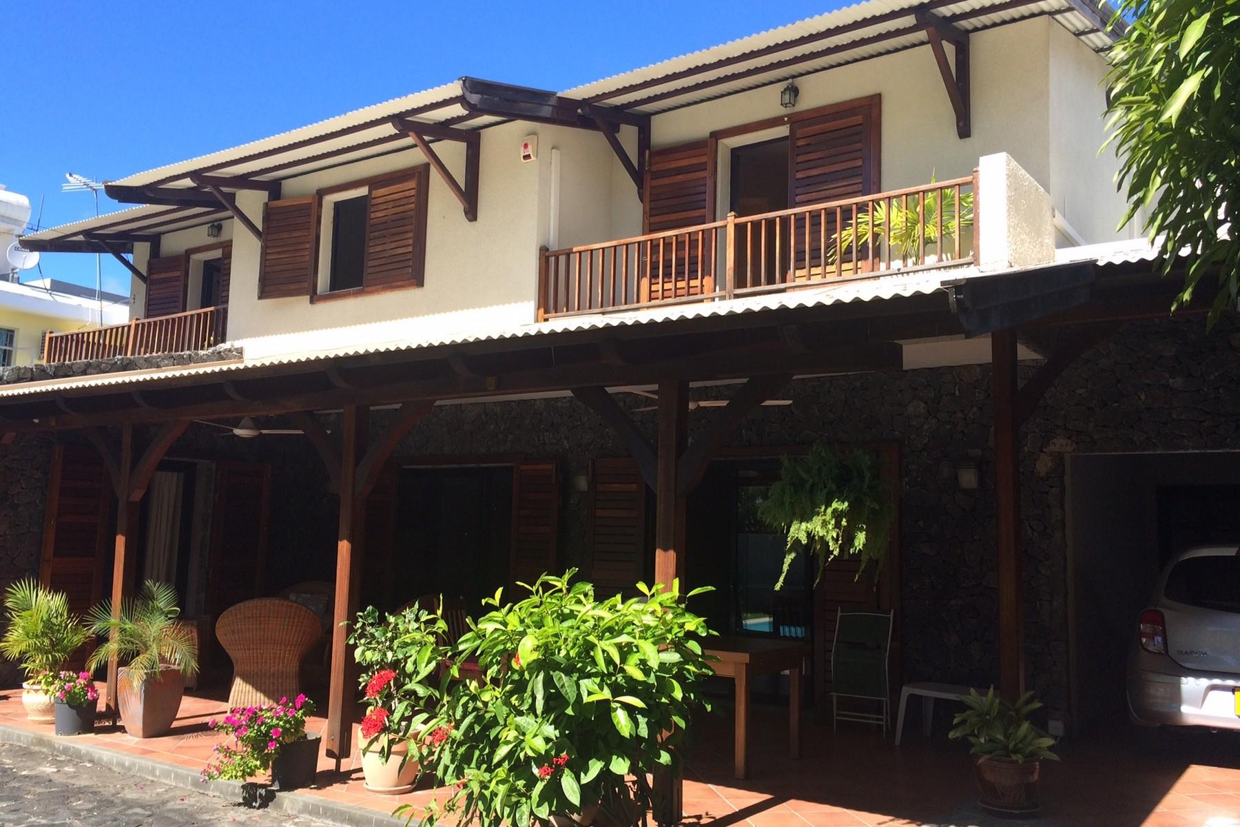 Le Verdet Villa — 2