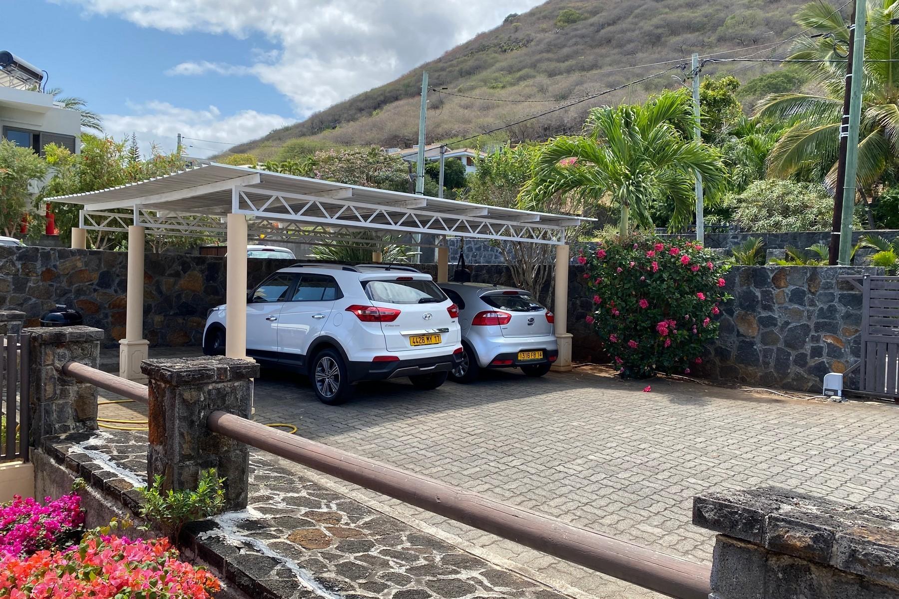 Brand new on the market  — 10