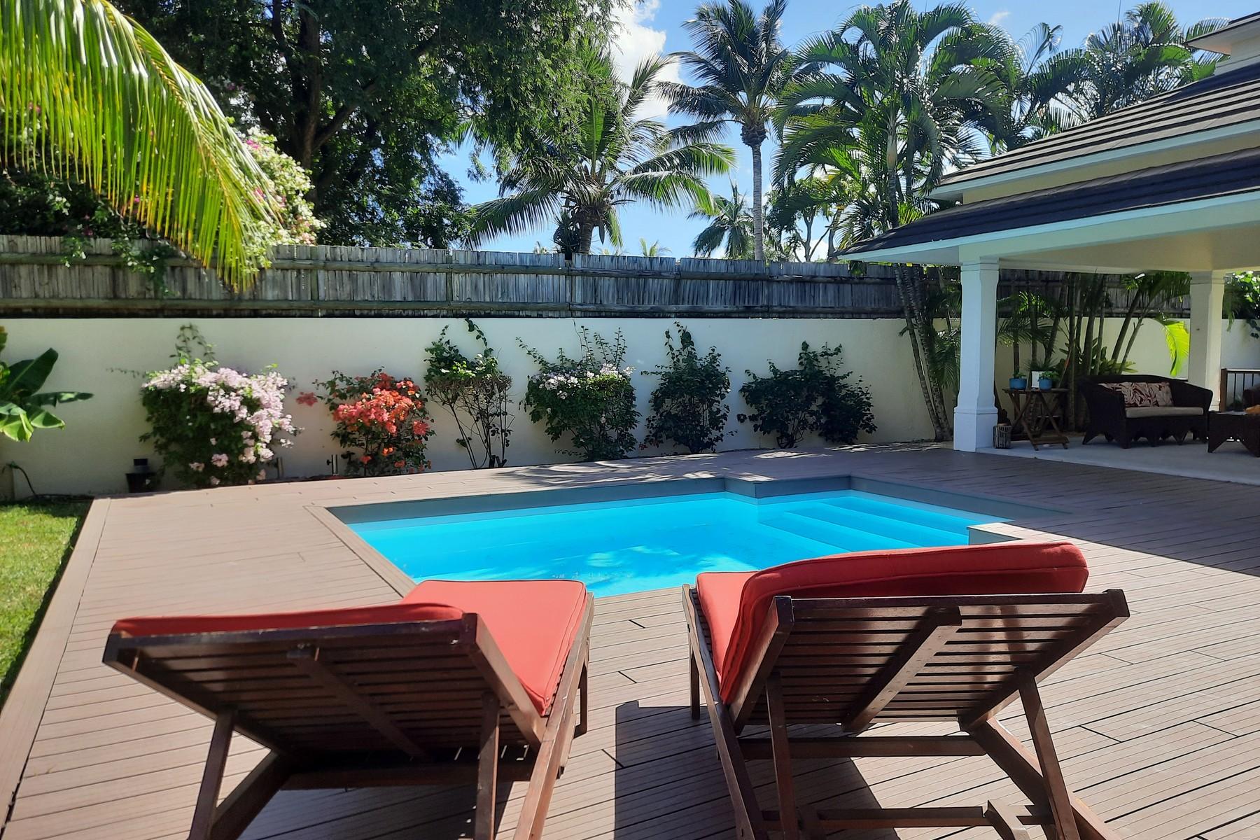 Estate Living  — 14