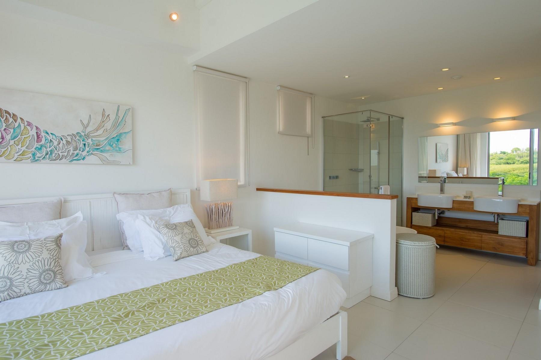 Riviera, West Island Resort — 14