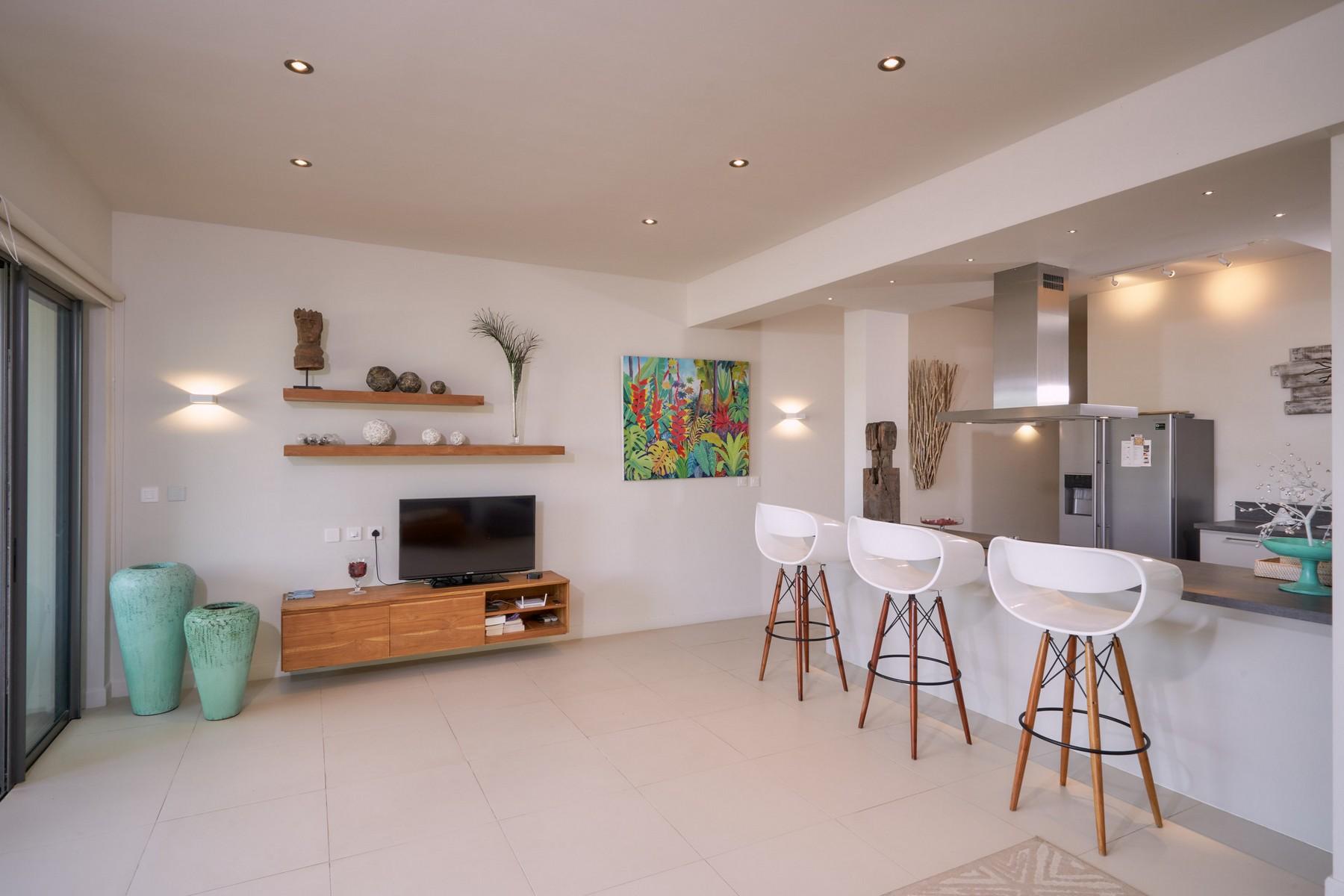 Sandy Bay — 33