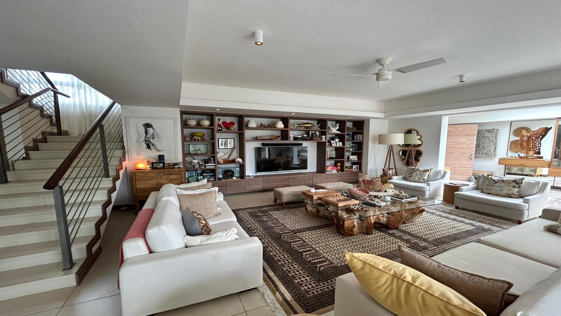 Le Rivage -pocket listing — 13