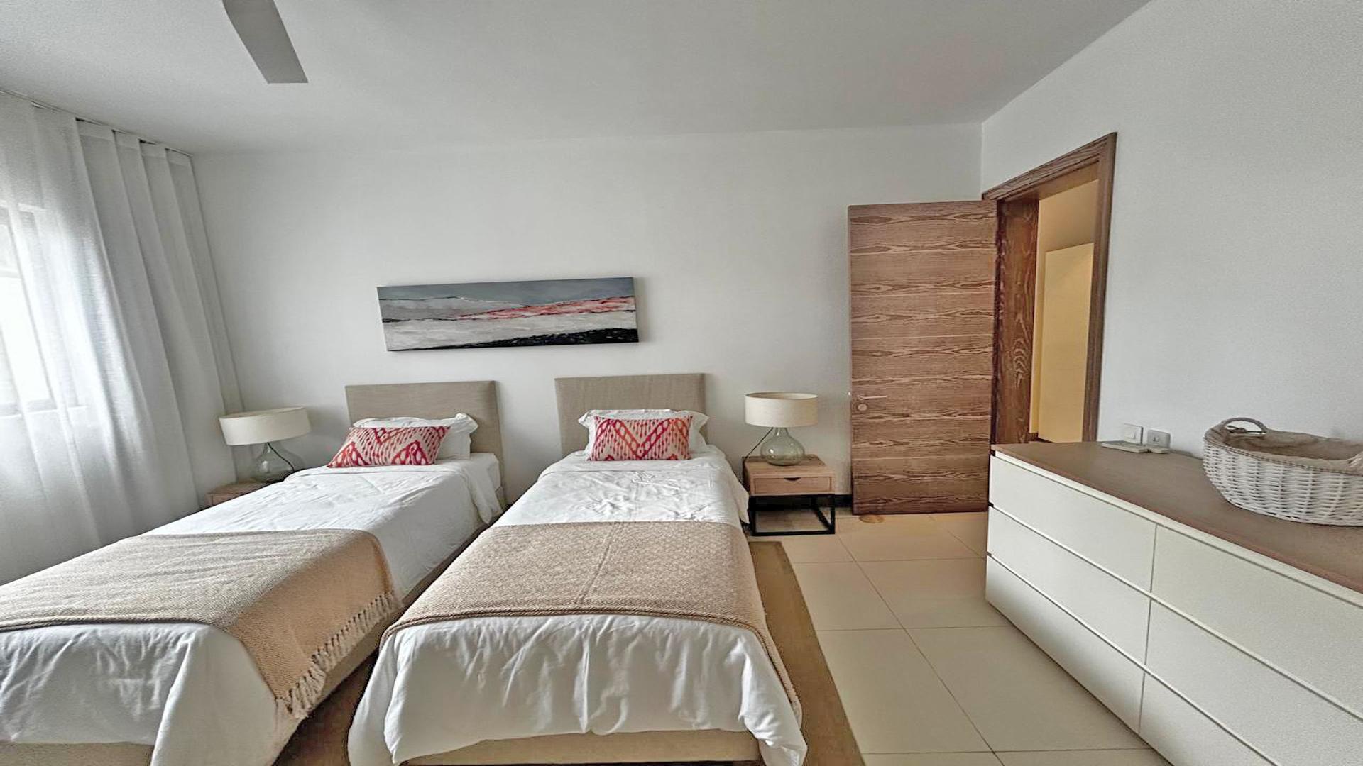 Roche Bleu - AO Residences — 5