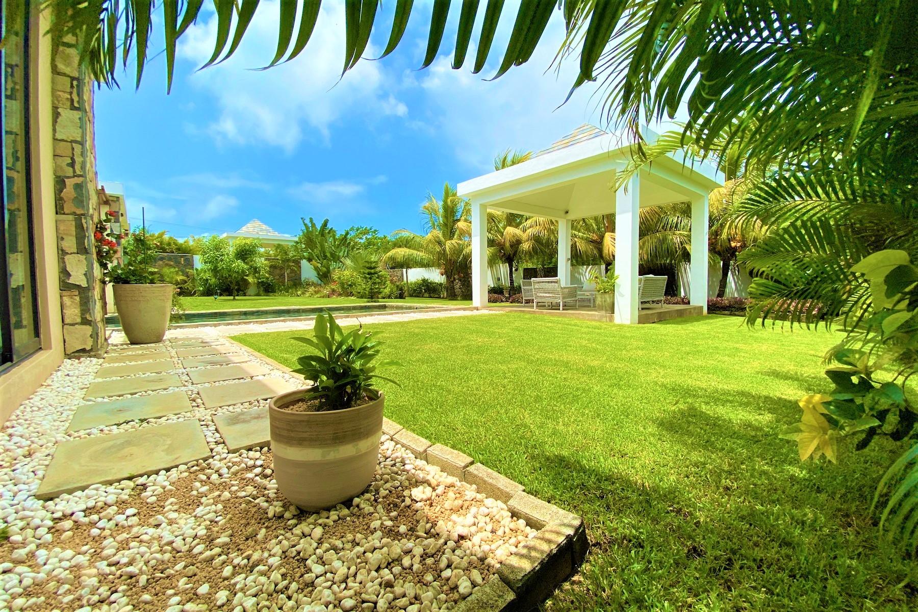 Tropical Villa — 22