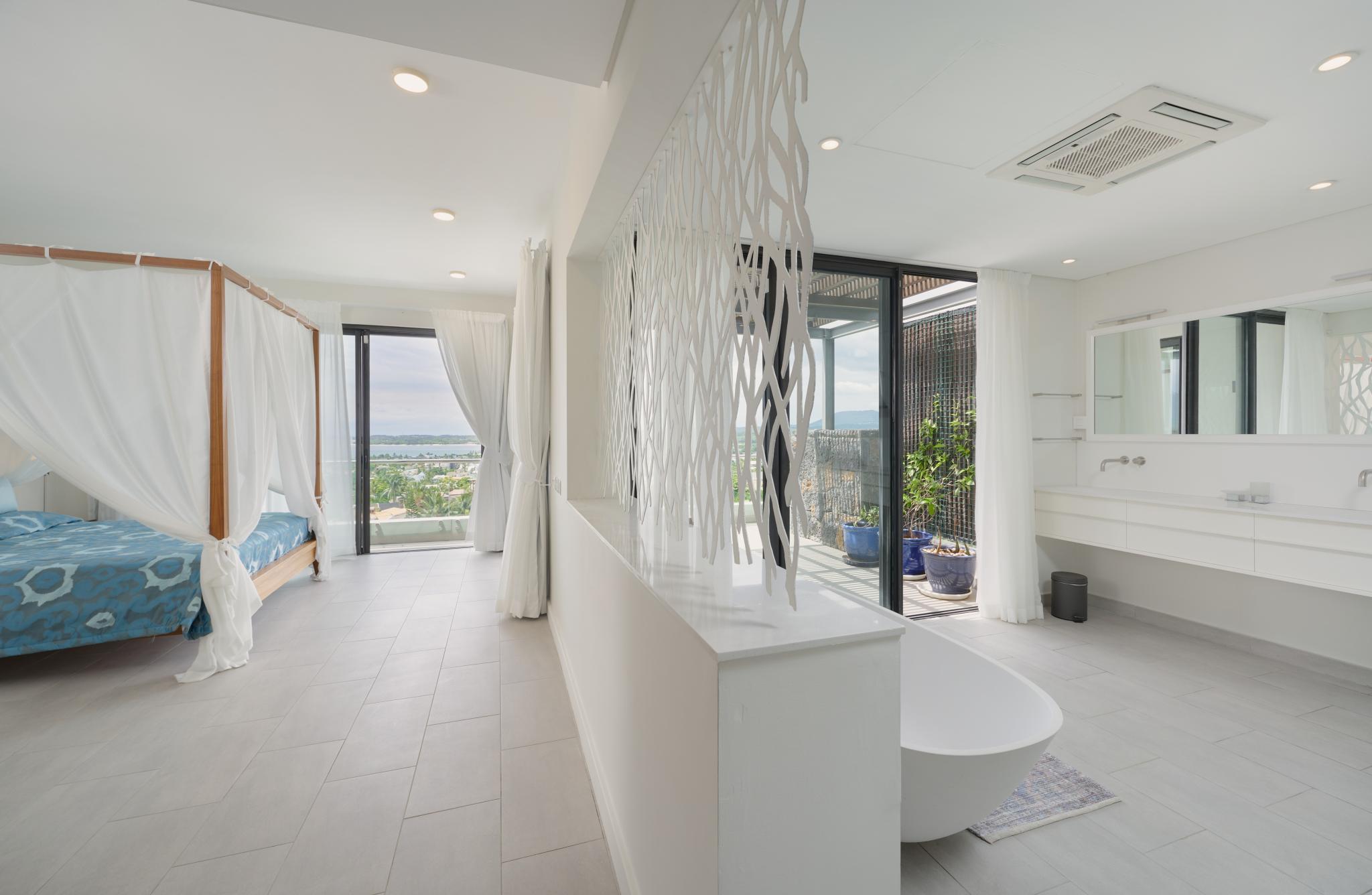 Laguna Bay — 14
