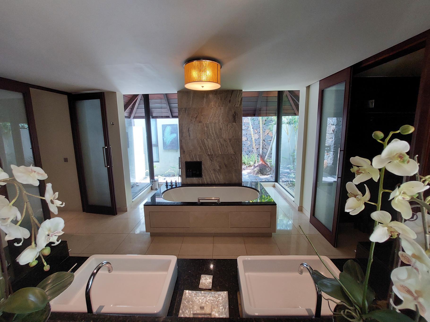 Four Seasons Lakeview — 10