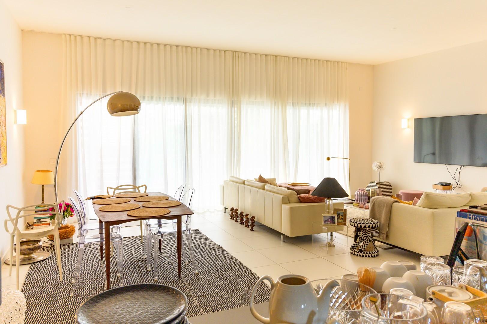 Open Sky Penthouse — 2