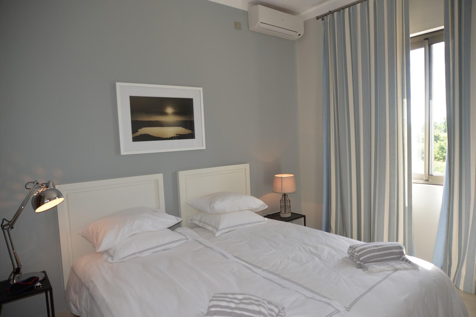 Crystal Apartment, Royal Park — 9