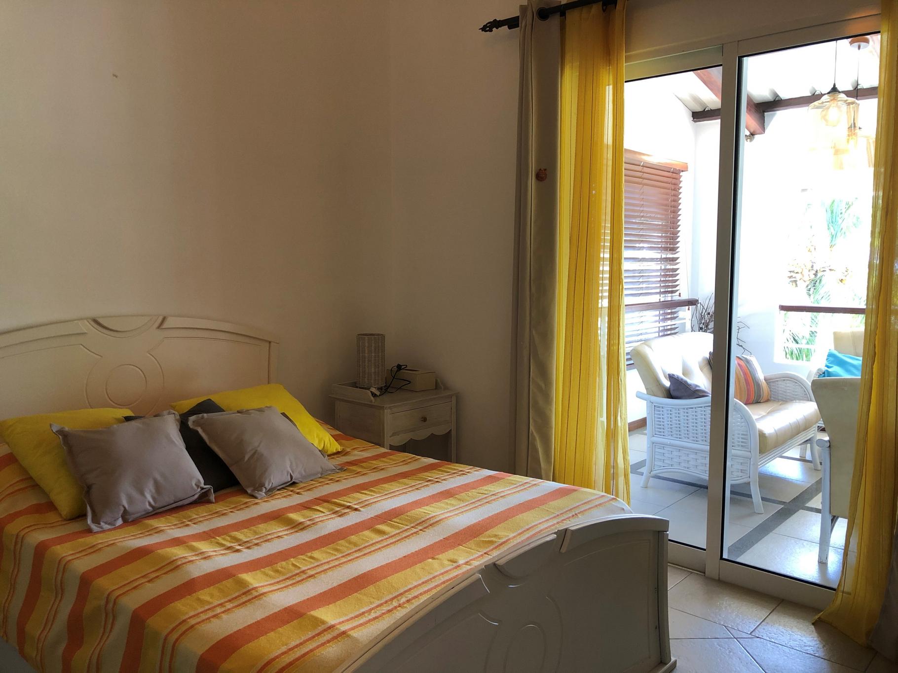 Cosy Apartment — 6