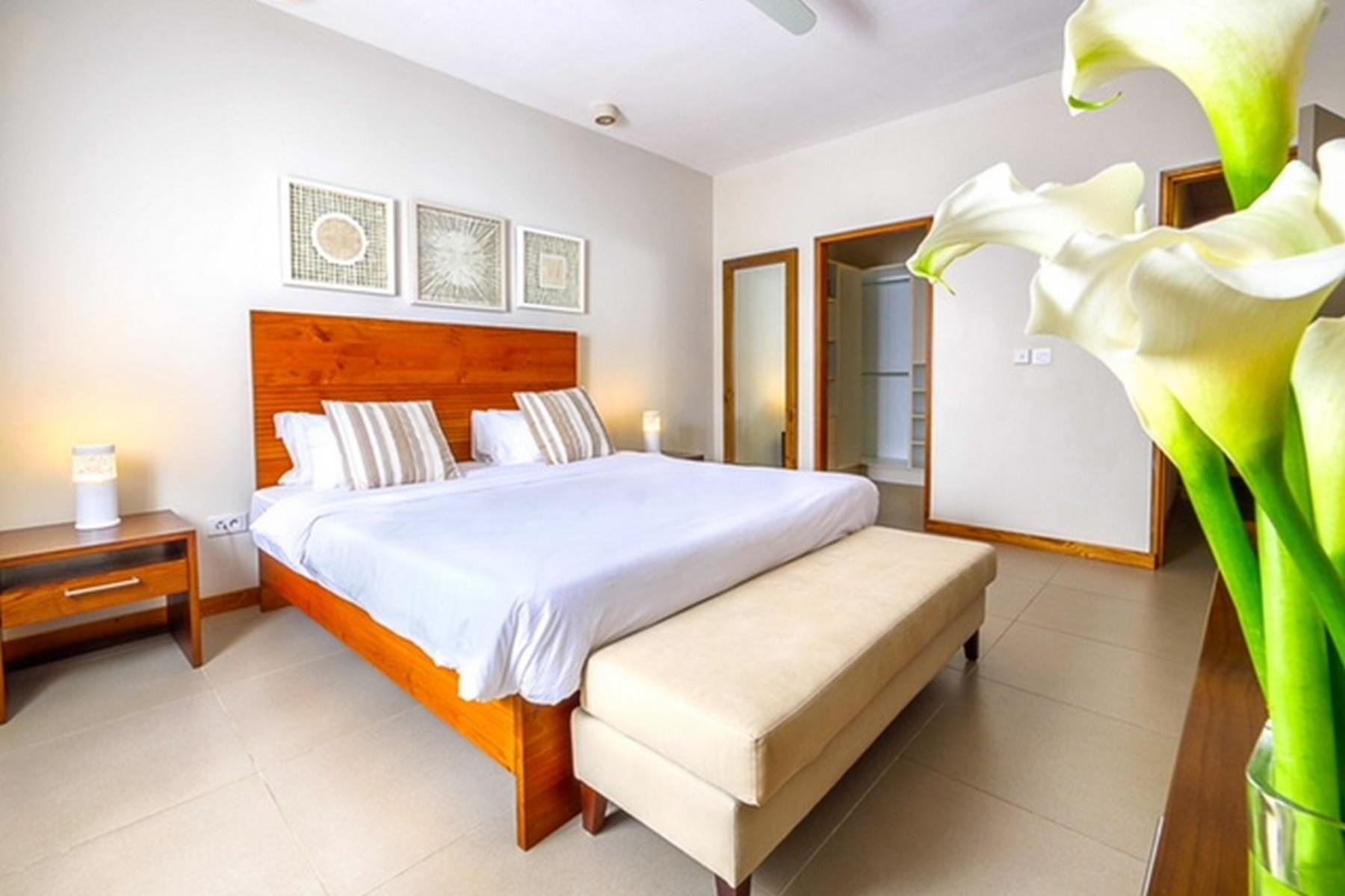 Well Established Beachside Duplex — 12