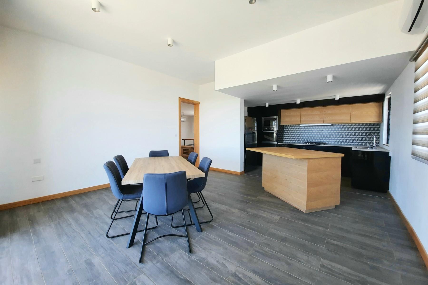   Skyline Villa  — 7