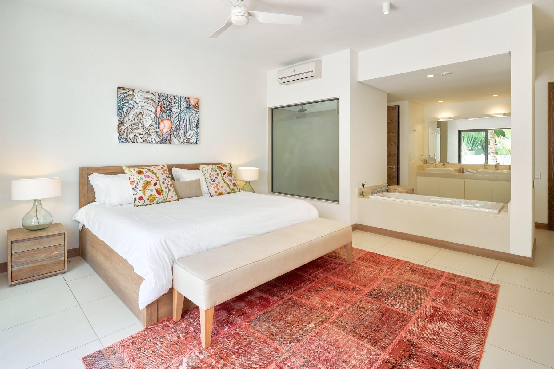 Stylish Living — 12