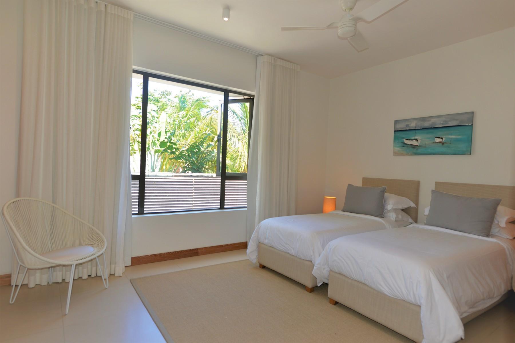 Merville - Luxury Townhouse Beach — 15