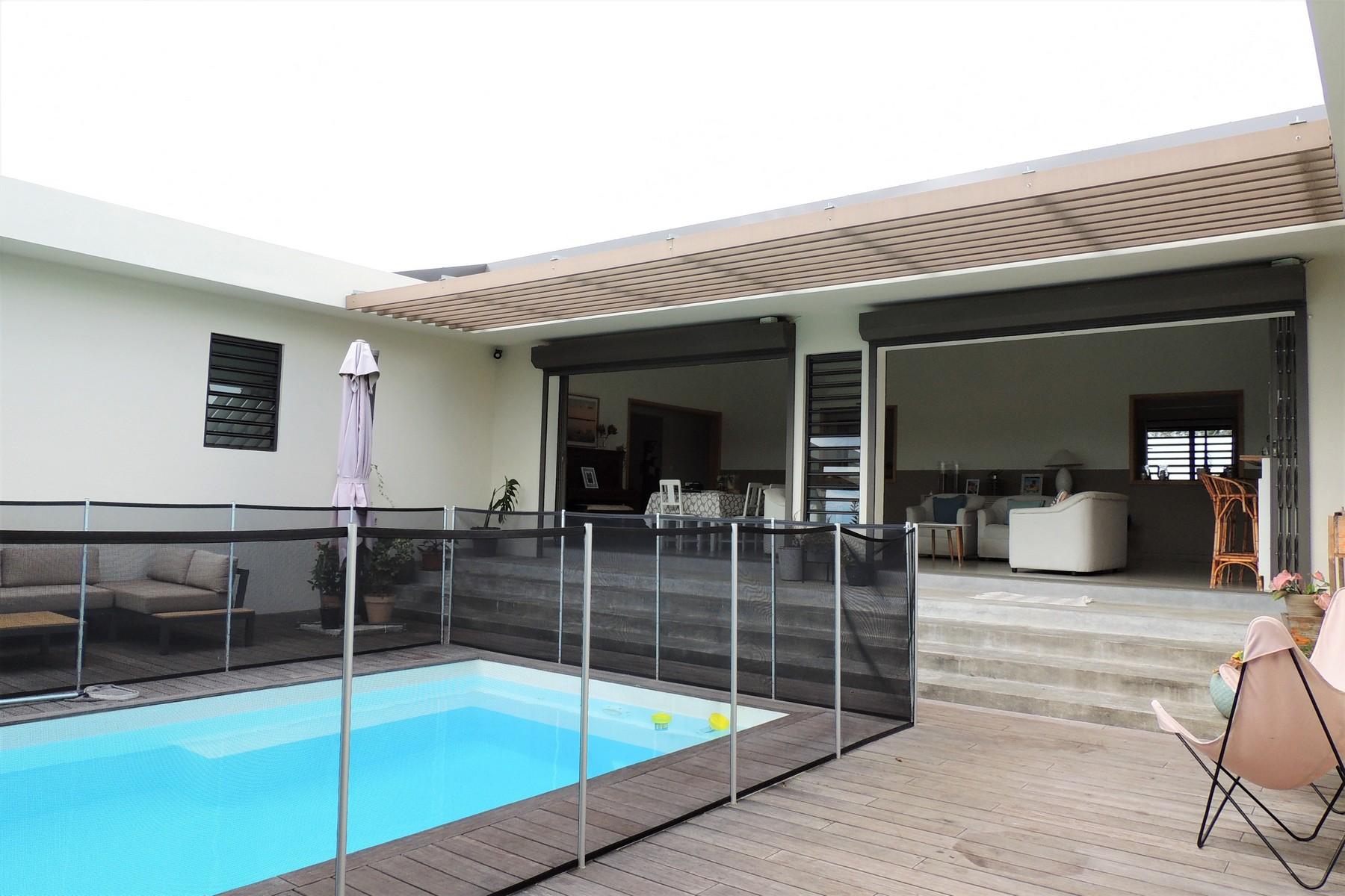 La Riviera Villa — 22