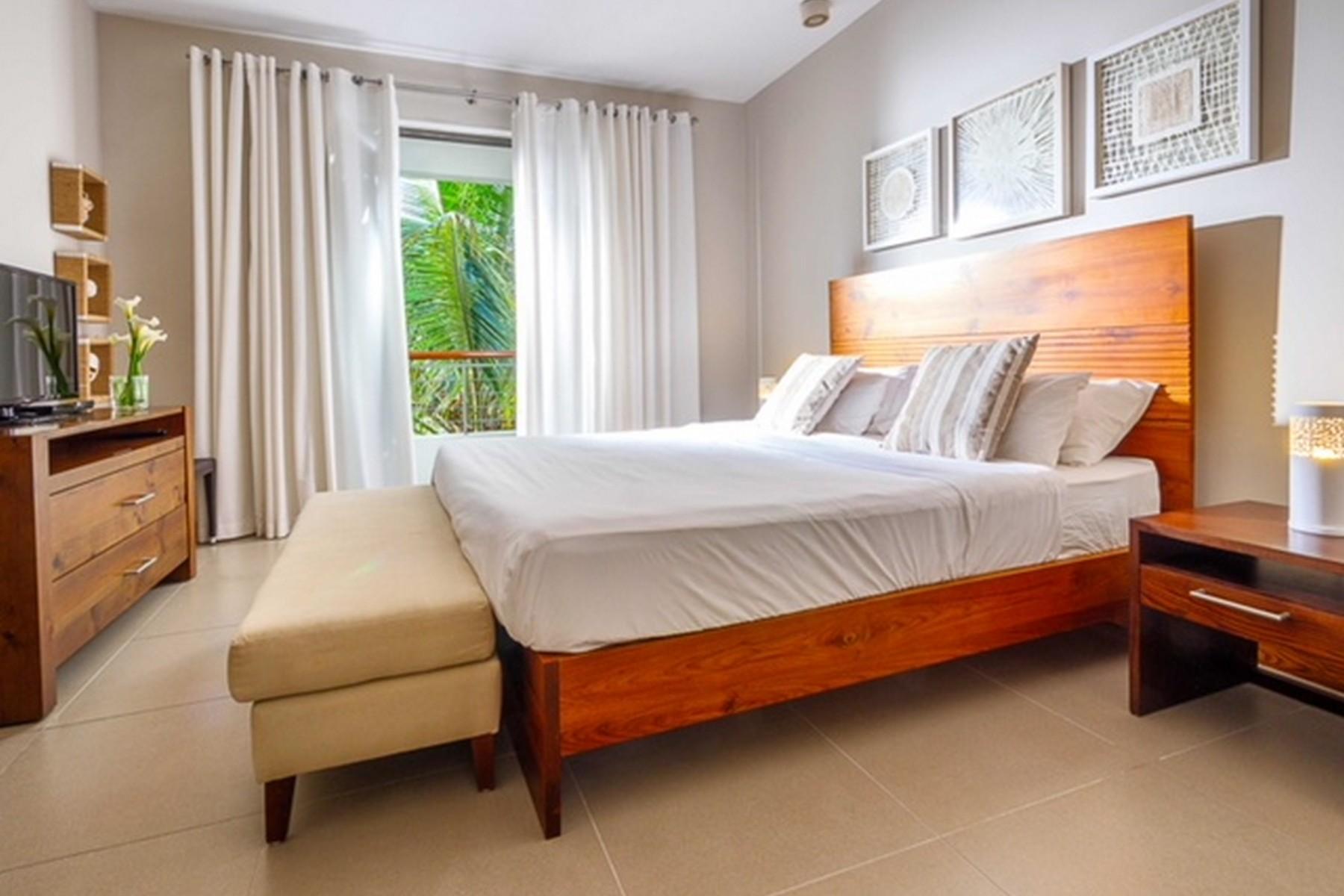 Well Established Beachside Duplex — 10