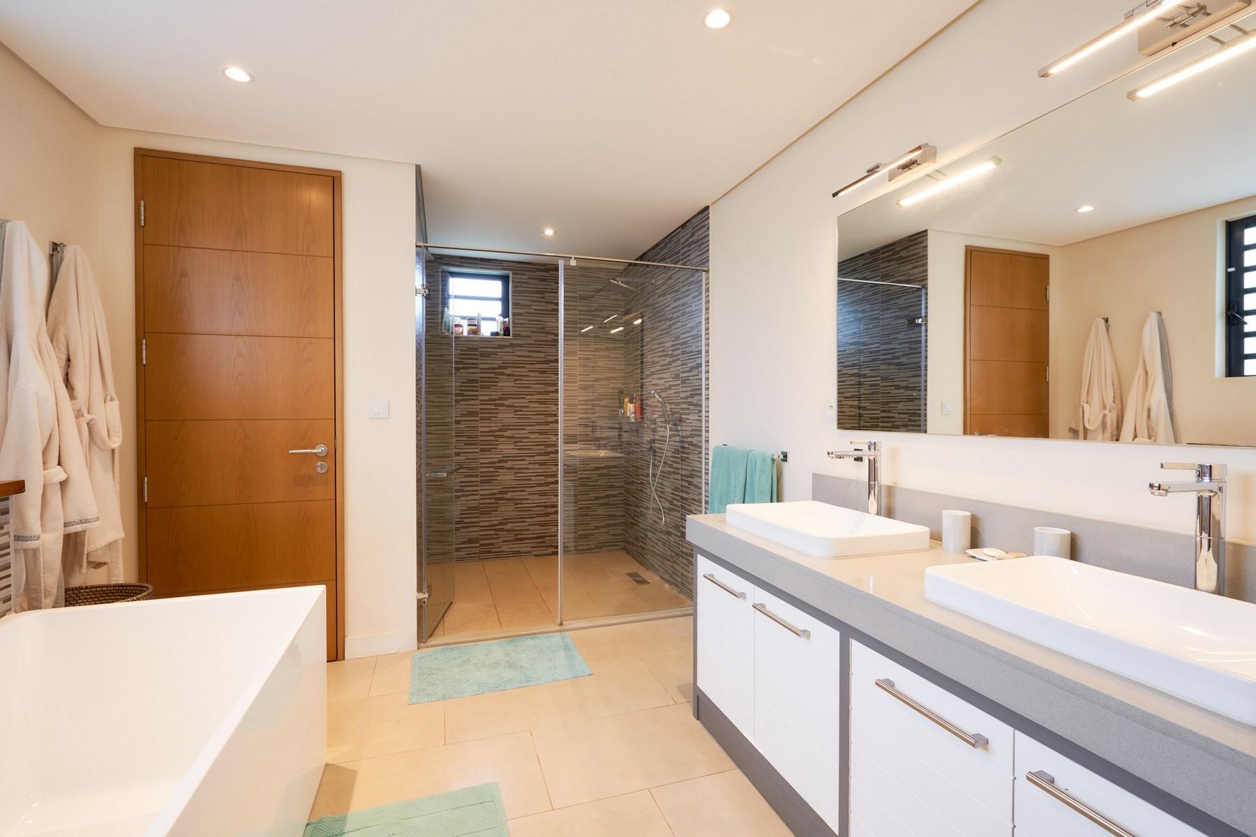 Majestic Villa, Azuri, Lot 27 — 15