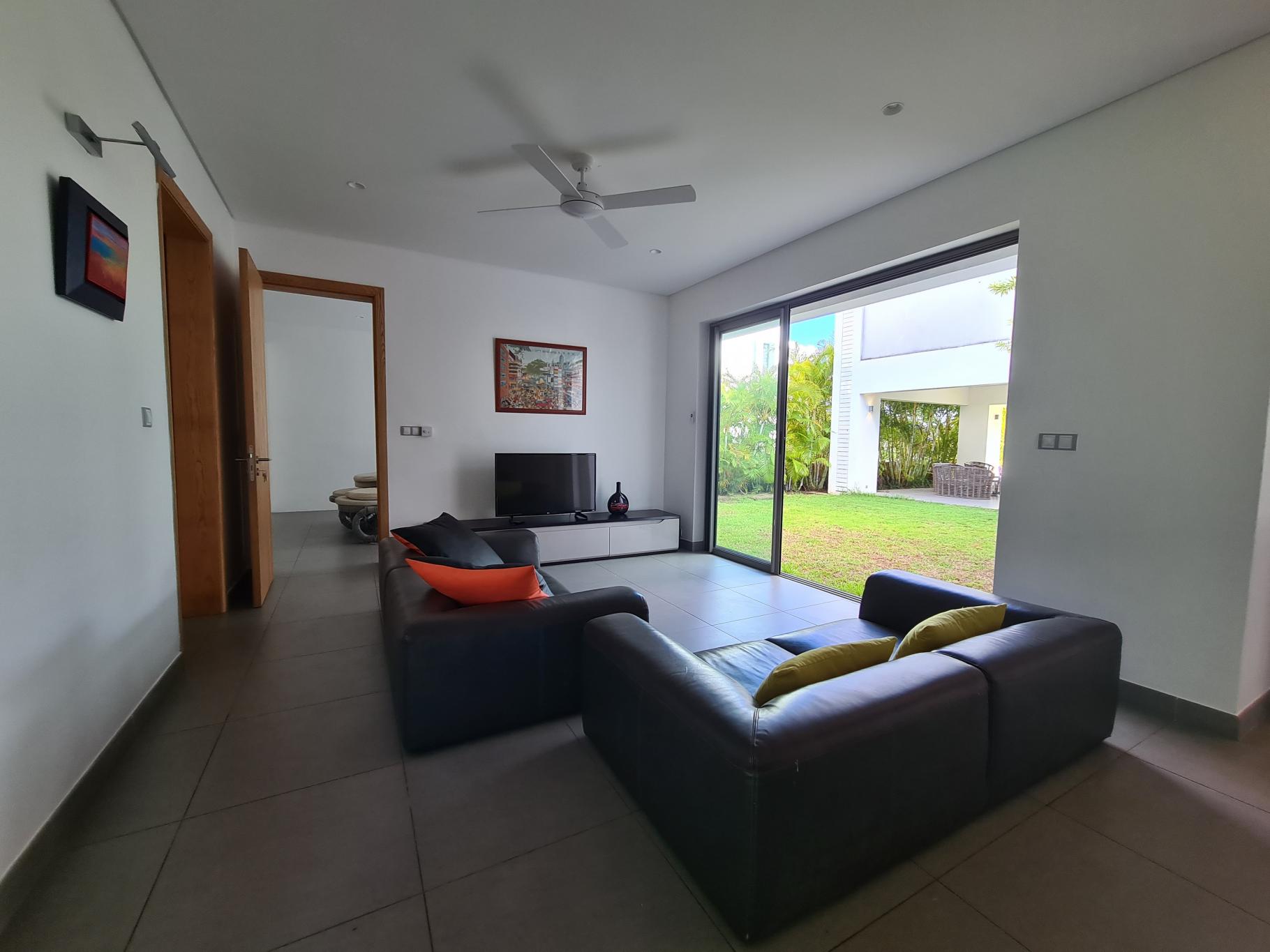 Villa Moderna — 7