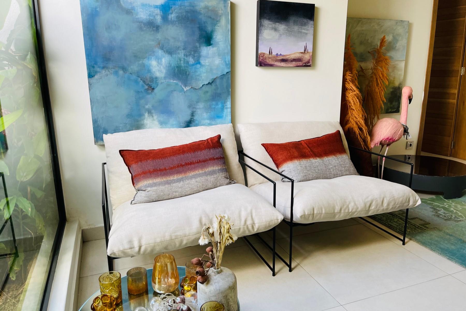 Luxury Living — 14