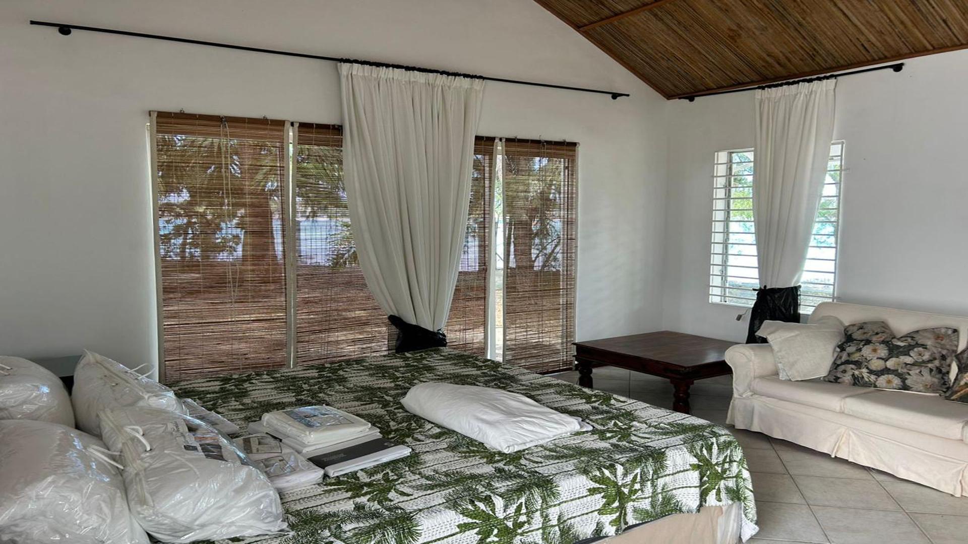 Beachfront Cottage — 6