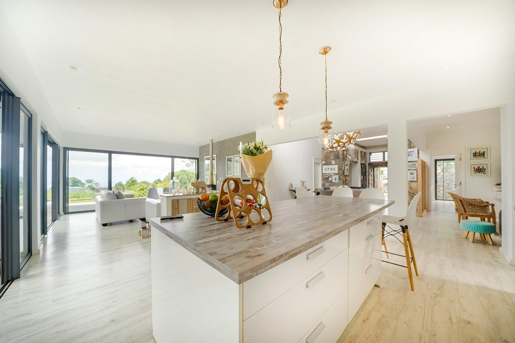 Country Lifestyle — 11