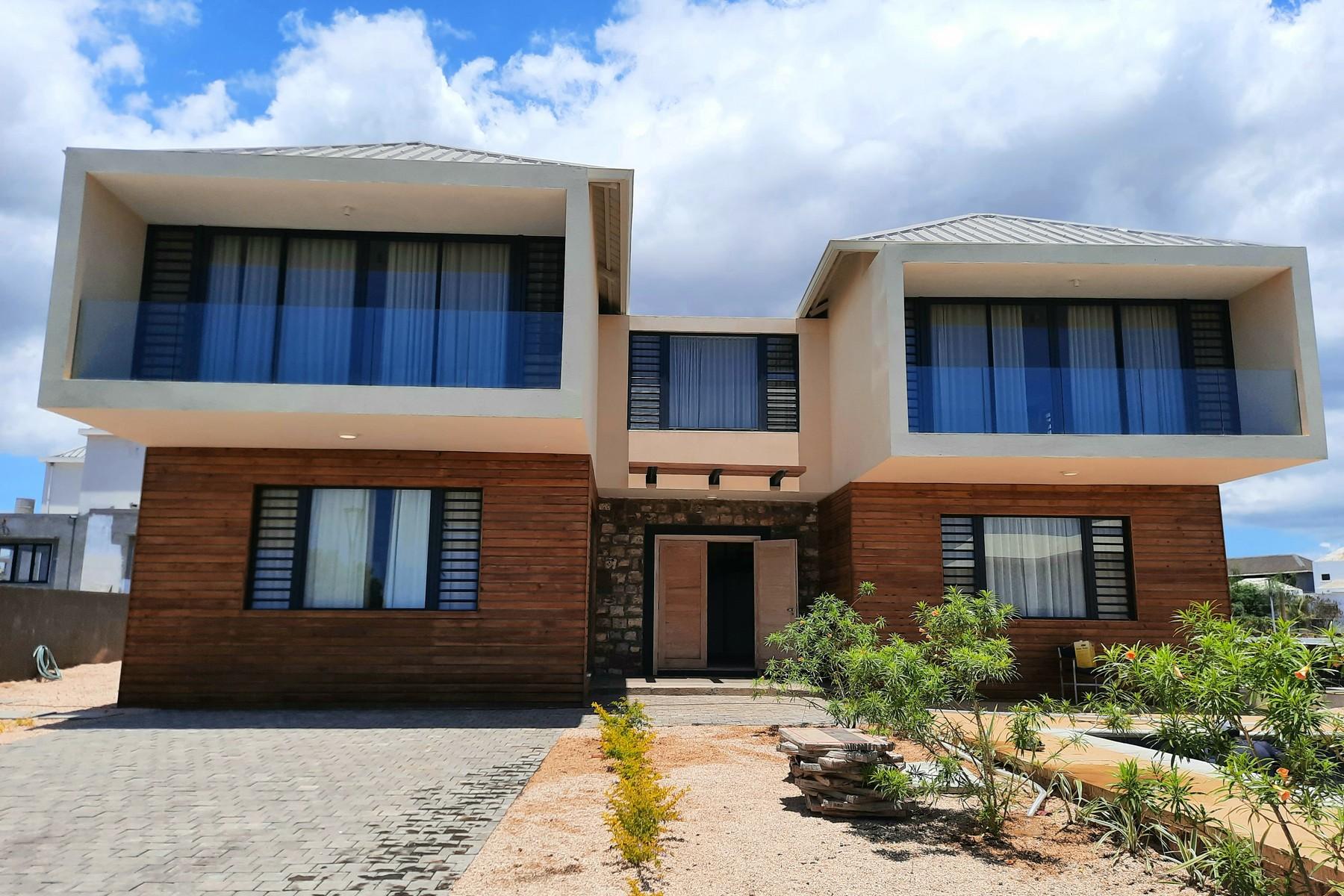   Skyline Villa  — 2