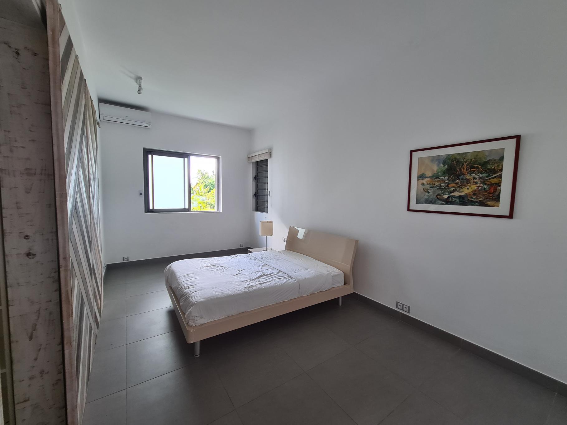 Villa Moderna — 8