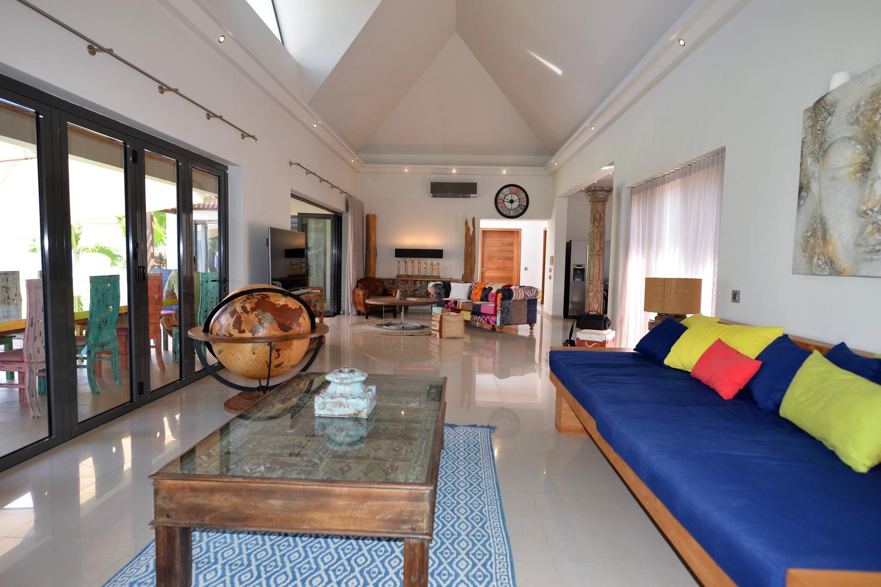 Rainbow Villa — 10
