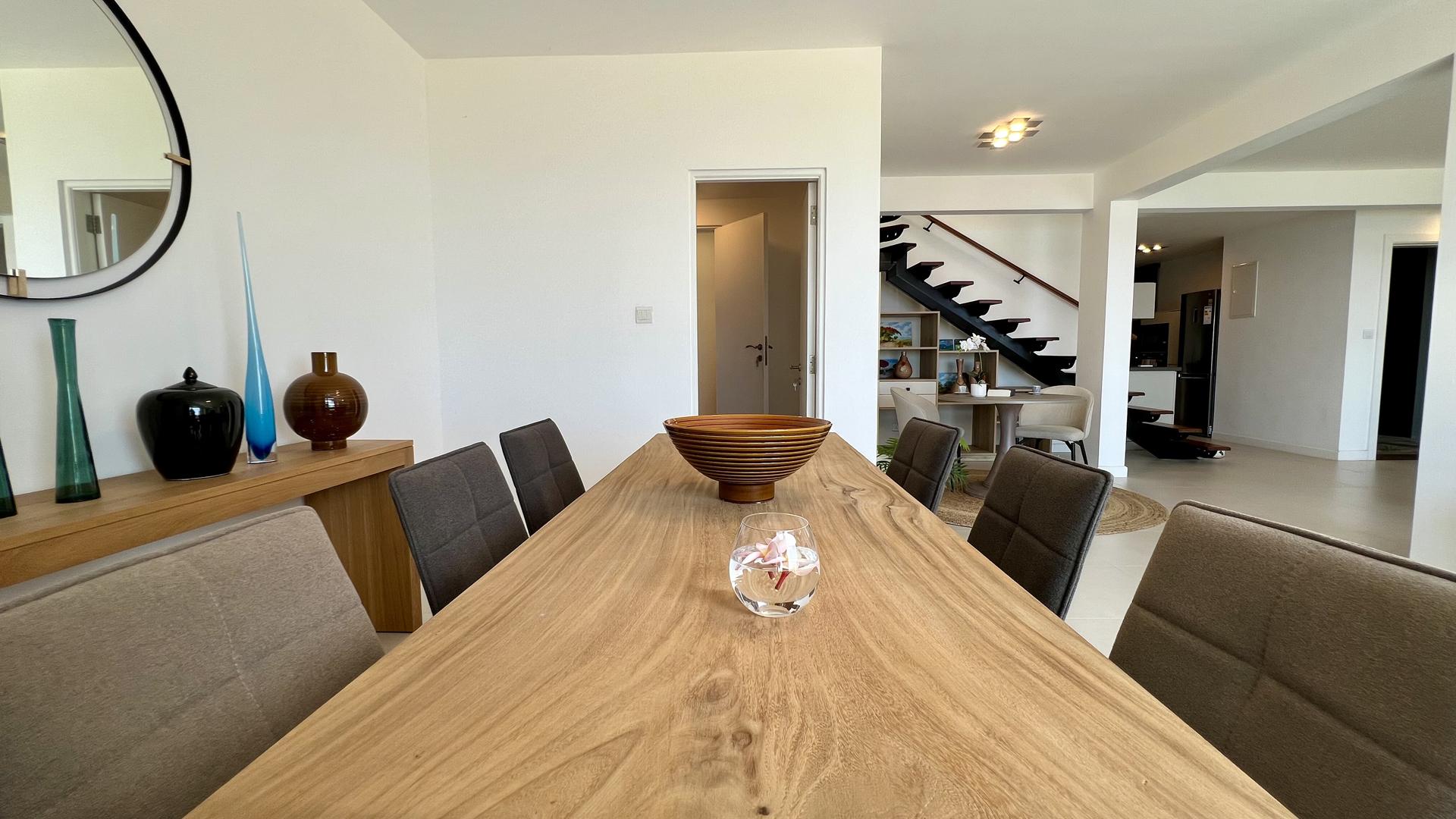 Luxury Seaview Living — 19
