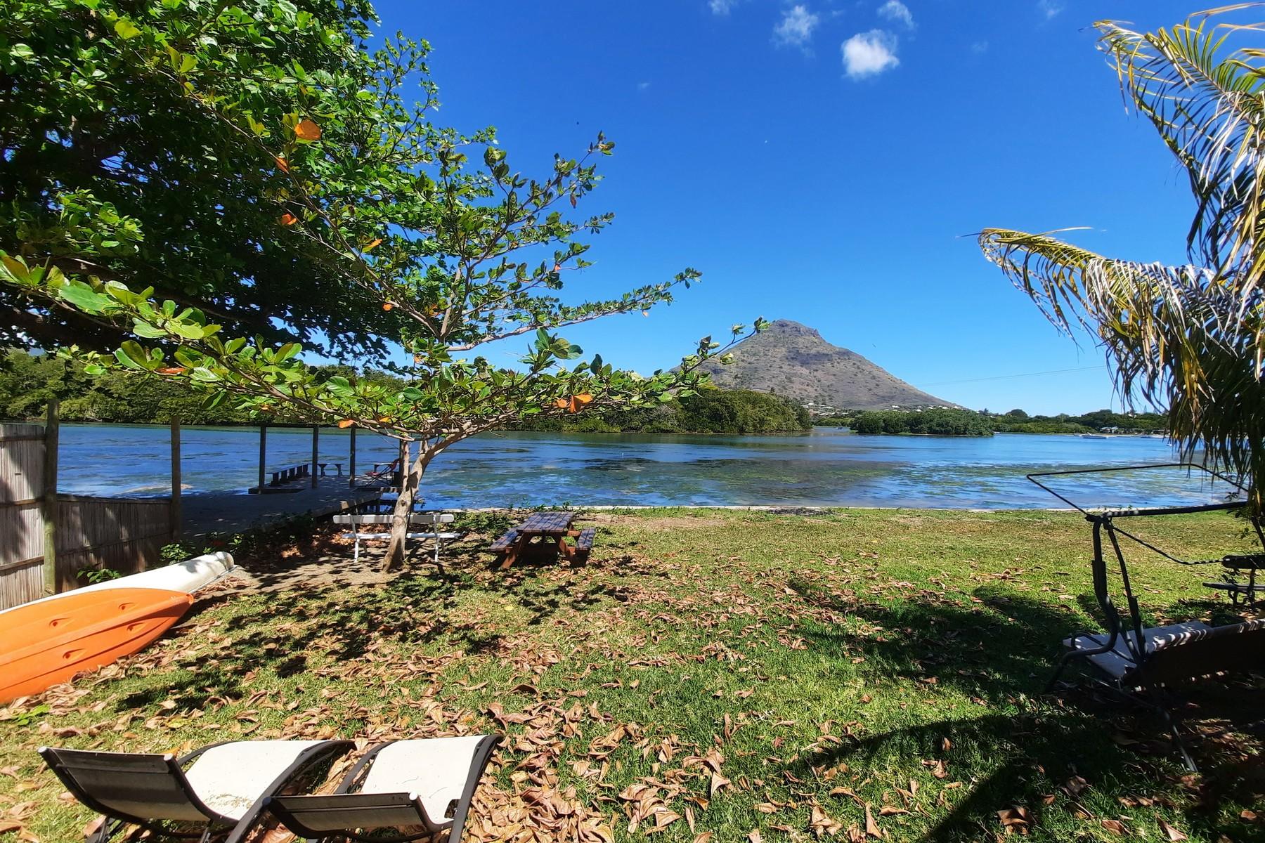 River Lodge  — 7