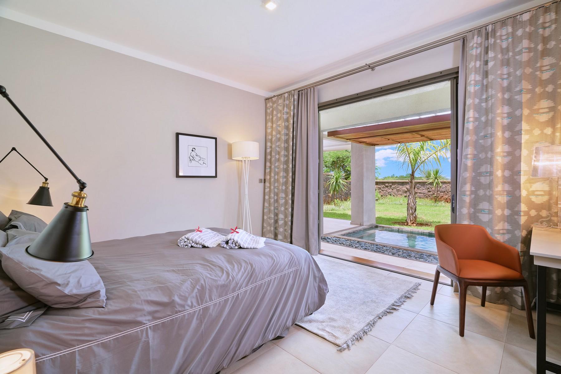 Mascarene Oceanfront Apartment — 24