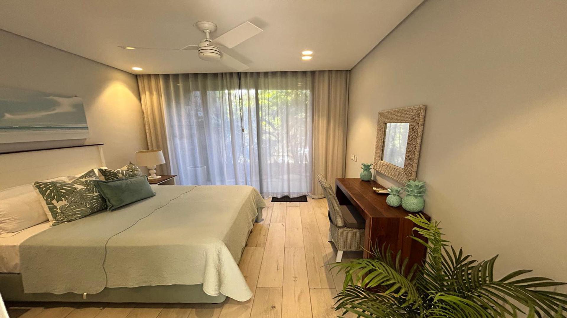 The Palmview — 9