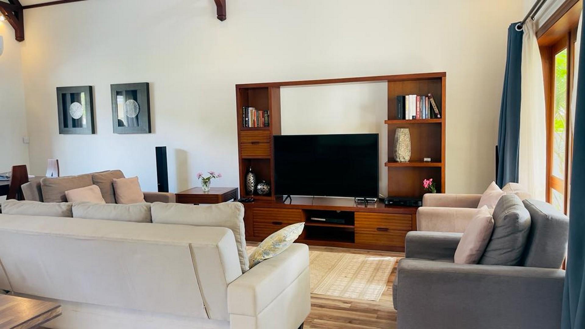 Cozy Living — 4