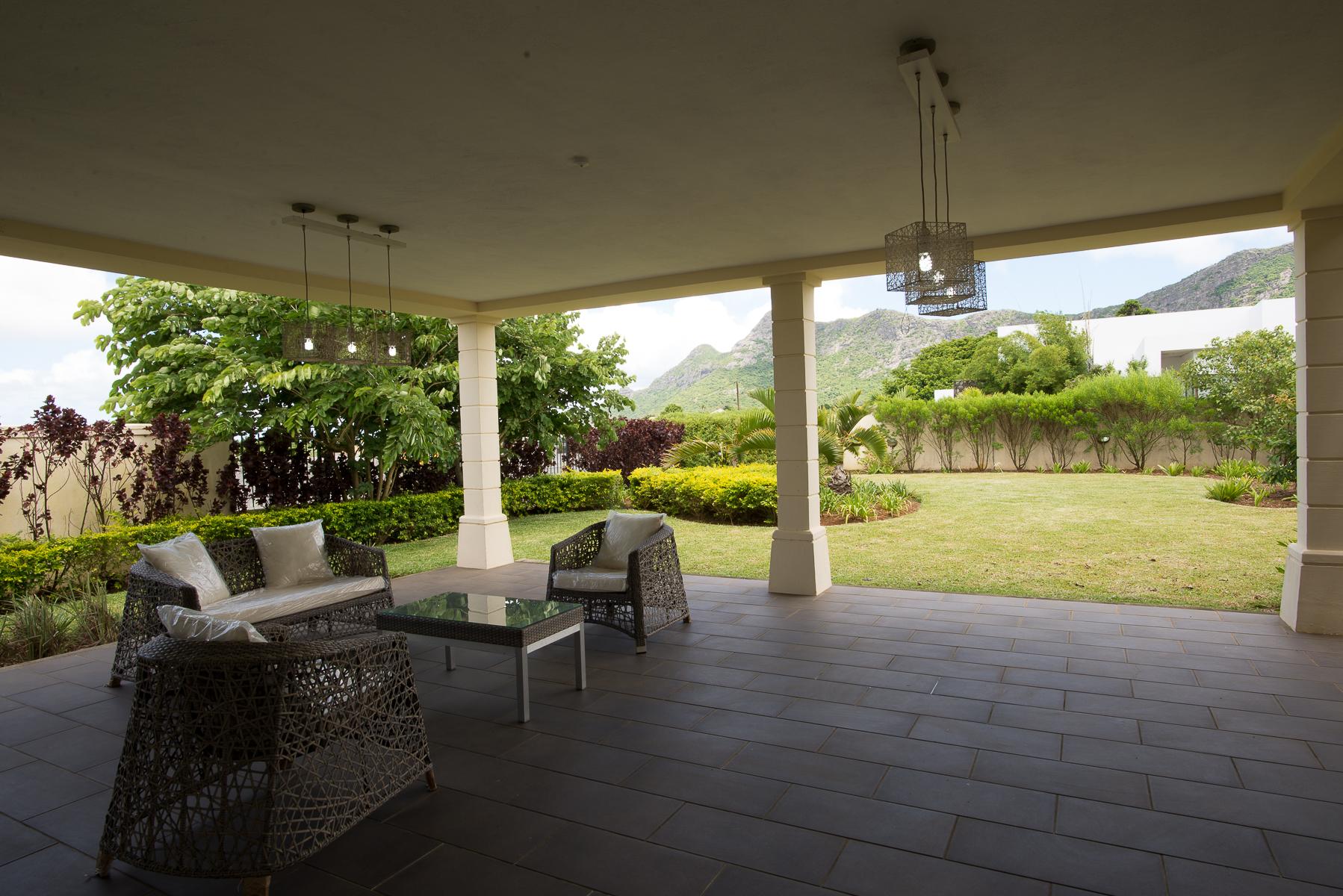 Contemporay Villa in Moka — 6