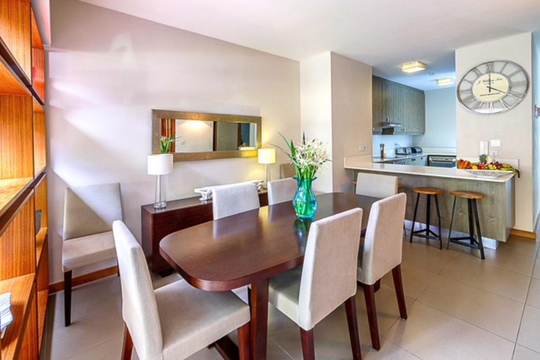 Well Established Beachside Duplex — 18