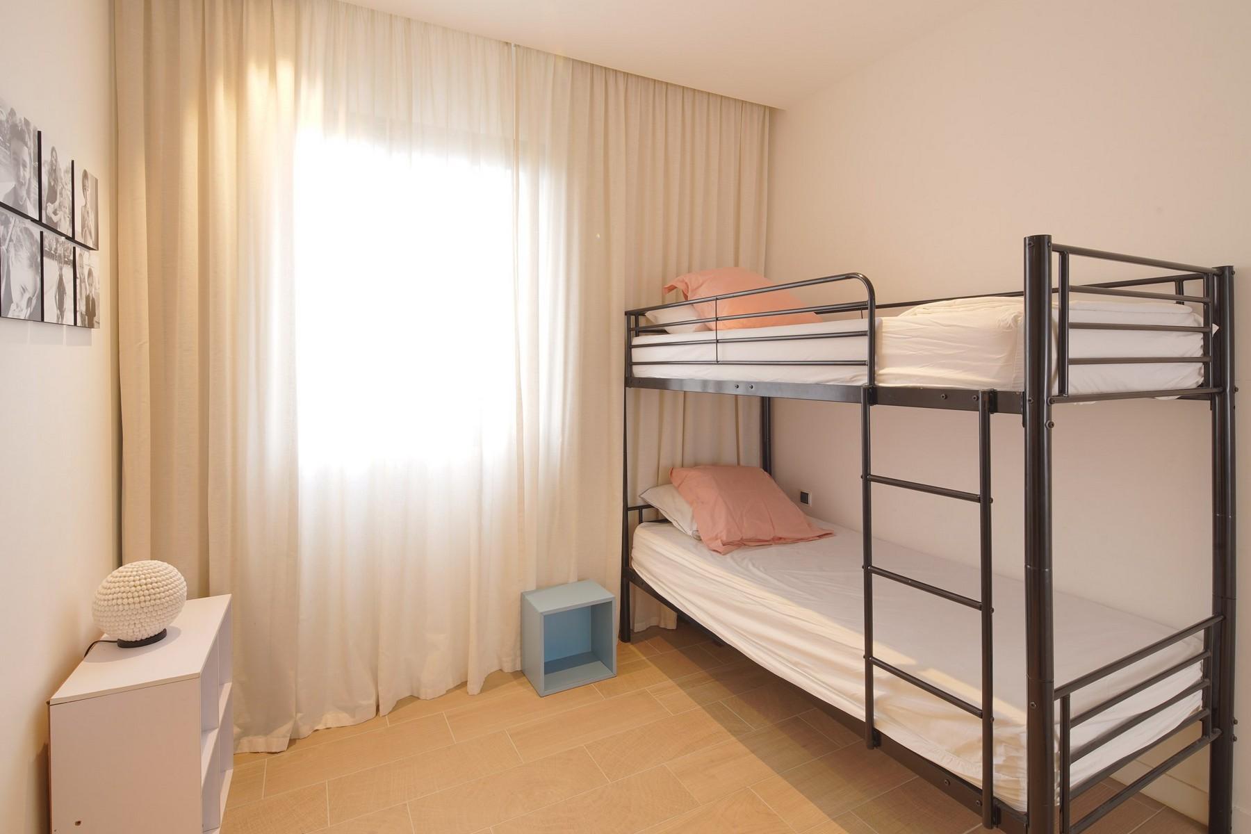  Villa Naiad — 25
