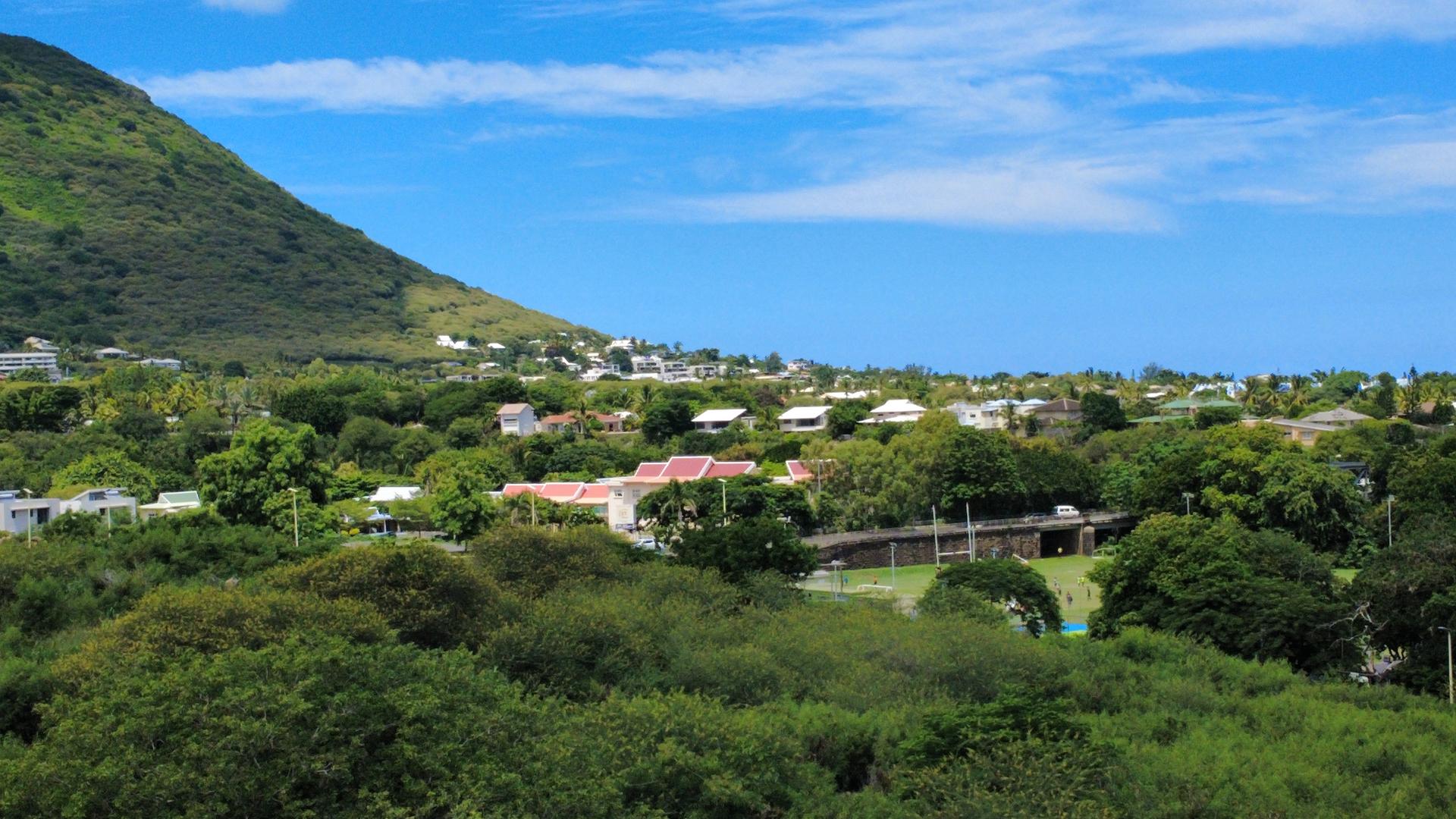 Somerset West Apartment — 10