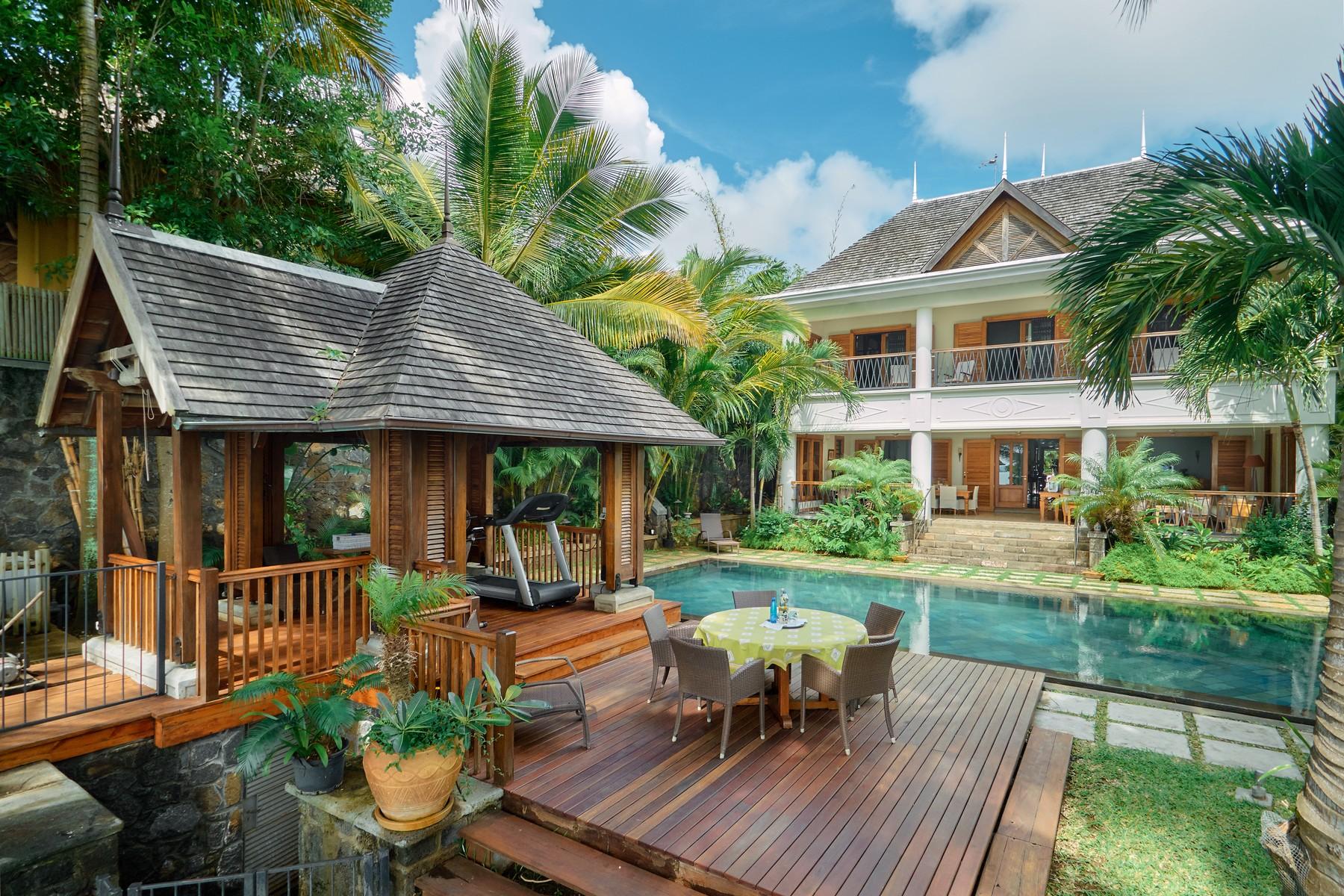 Luxury Family Waterfront Villa — 20